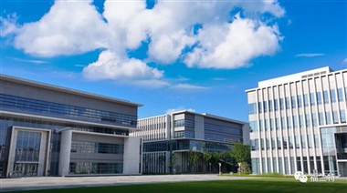 Złączki rurowe Franta ze stali nierdzewnej pomagają Uniwersytetowi Duke Kunsh...